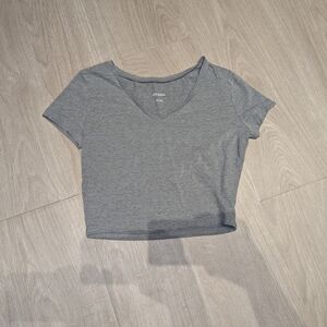 Wild Fable Heather Gray V-Neck Tee